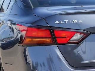 Used 2019 Nissan Altima SL with VIN 1N4BL4EV3KC172042 for sale in Casper, WY
