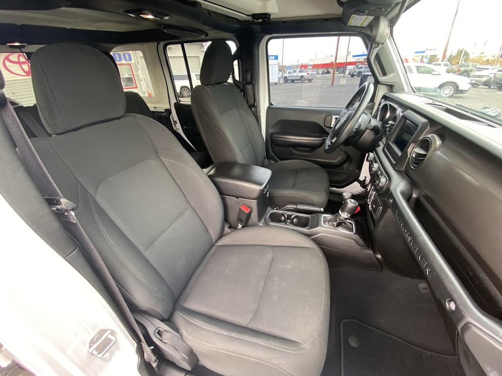 Thumbnail: 2018 Jeep Wrangler - 25