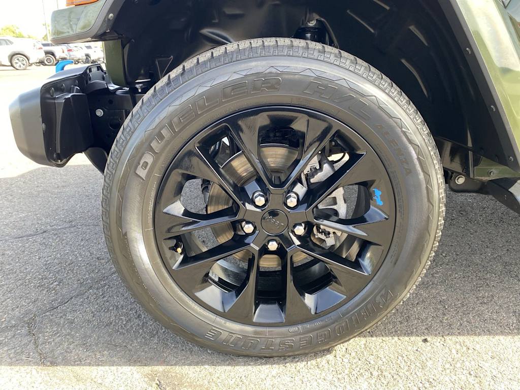 Thumbnail: 2022 Jeep Wrangler - 6