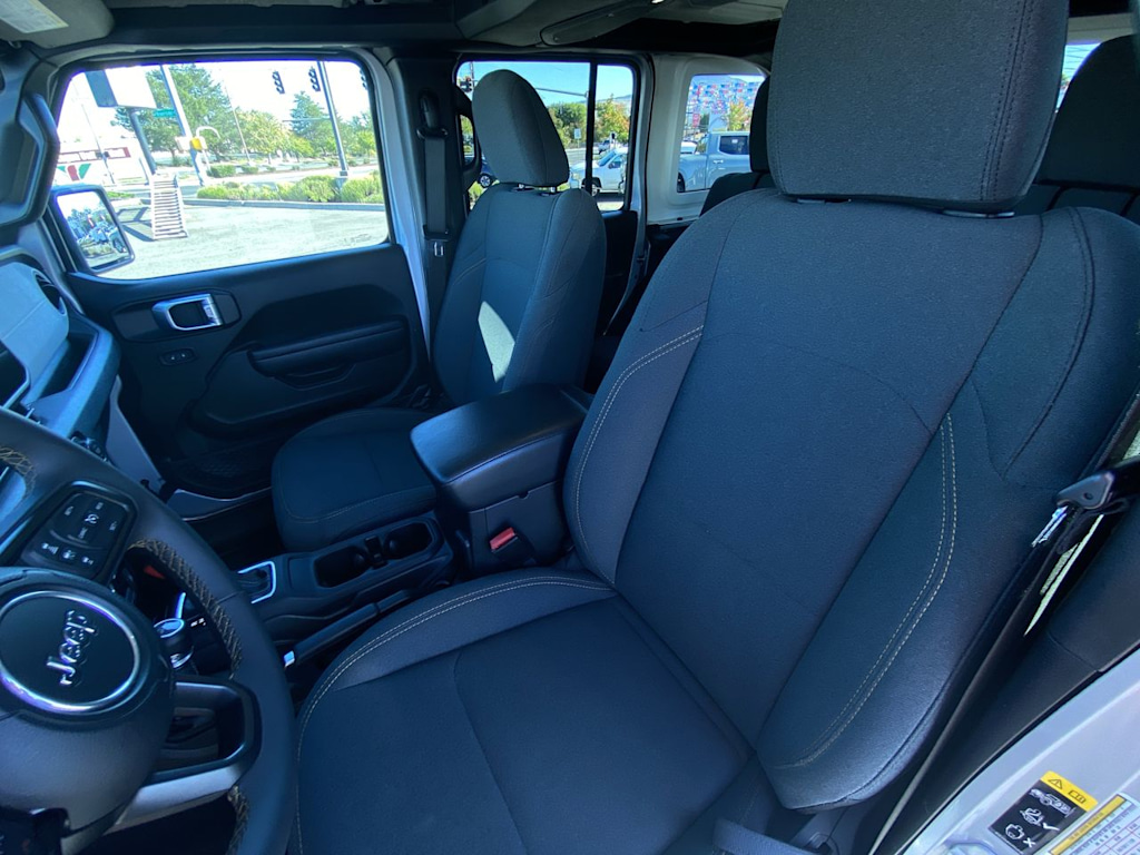 Thumbnail: 2024 Jeep Wrangler - 8