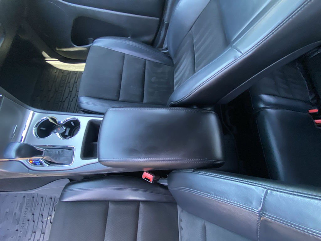 Thumbnail: 2021 Jeep Grand Cherokee - 24