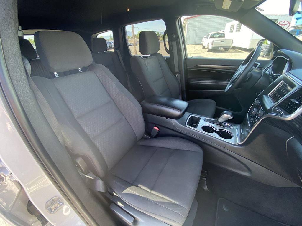 Thumbnail: 2019 Jeep Grand Cherokee - 8