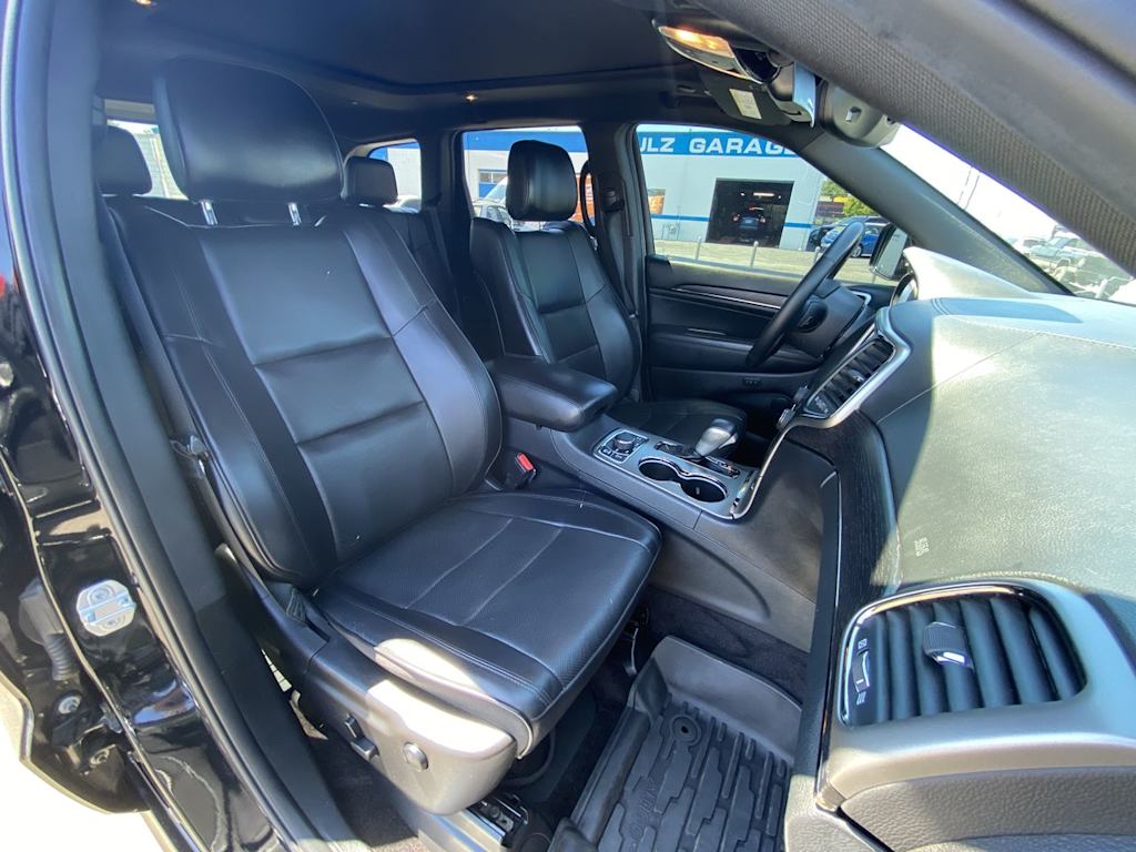 Thumbnail: 2018 Jeep Grand Cherokee - 9