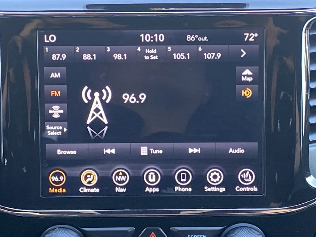 Thumbnail: 2021 Jeep Grand Cherokee - 12