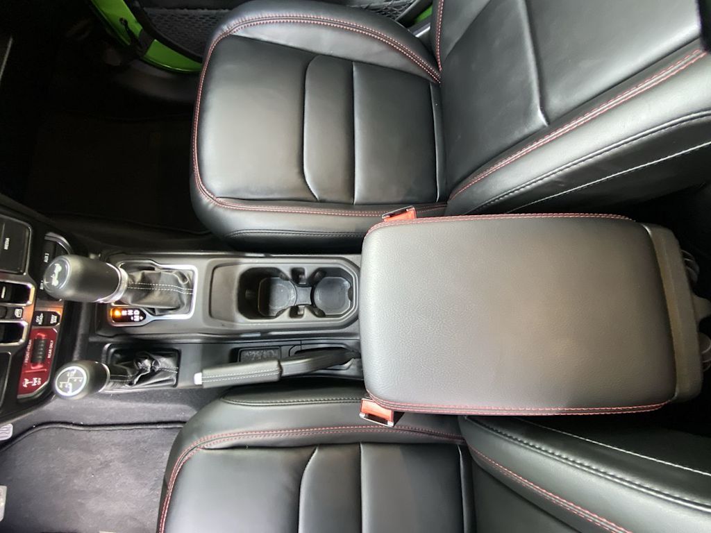 Thumbnail: 2025 Jeep Wrangler - 25