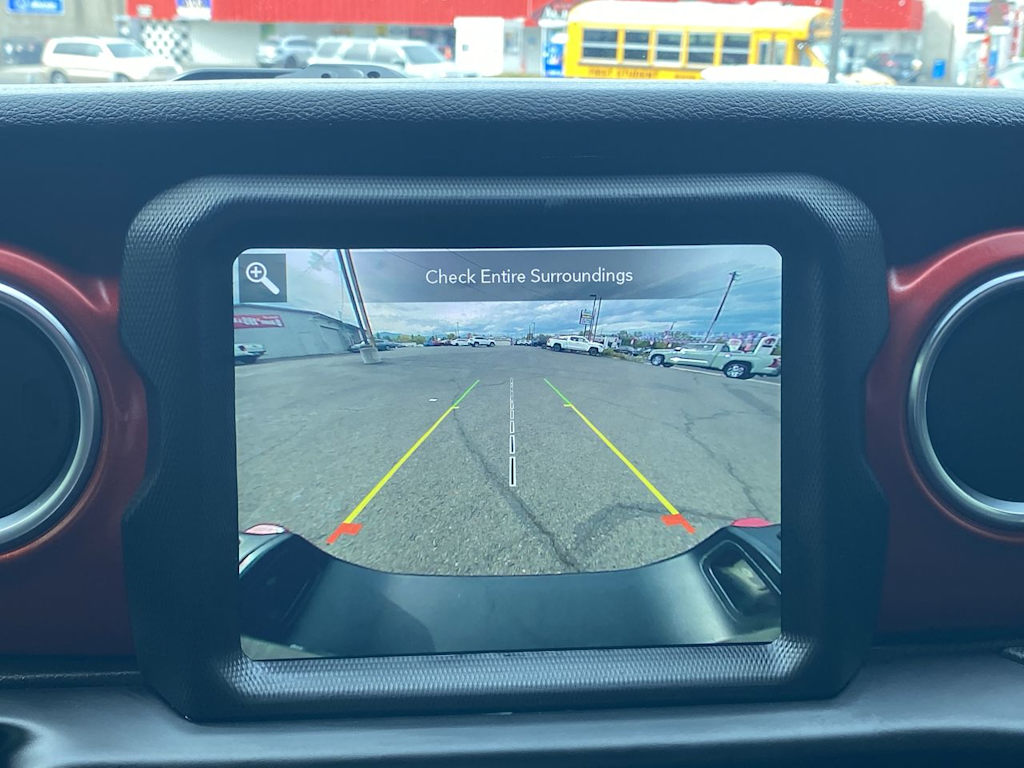 Thumbnail: 2021 Jeep Gladiator - 22