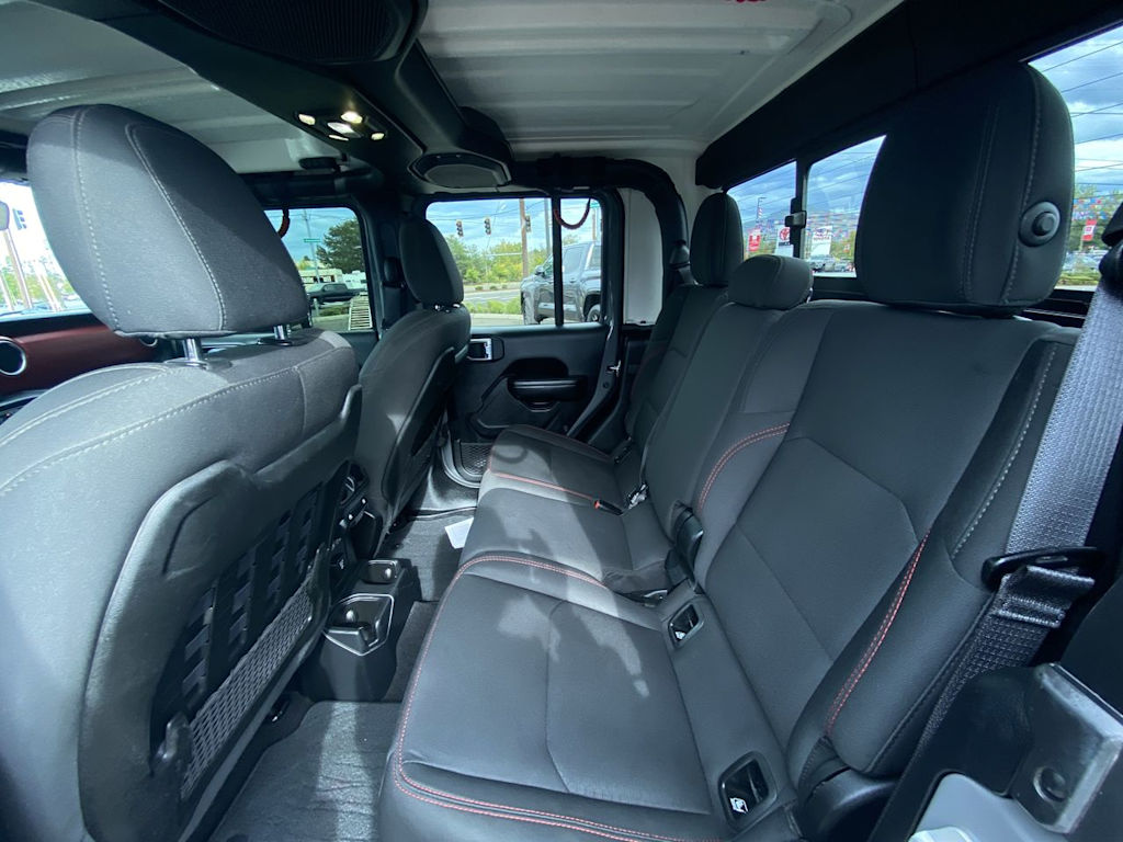 Thumbnail: 2021 Jeep Gladiator - 11