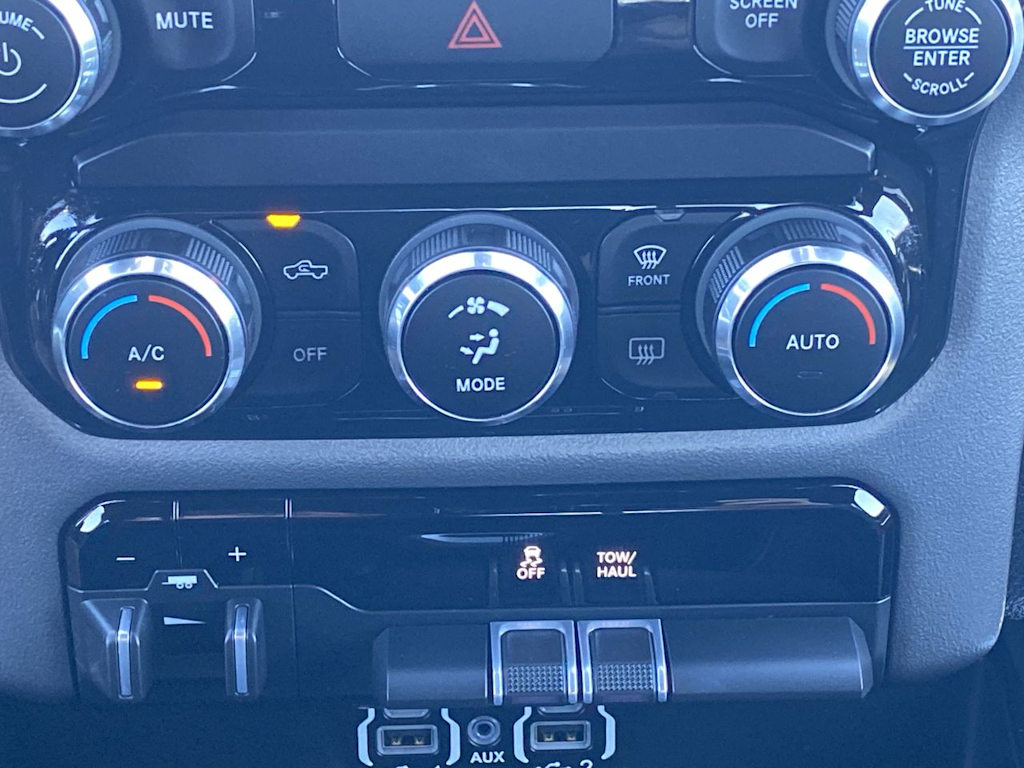 Thumbnail: 2022 RAM 1500 - 23