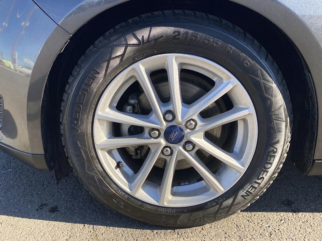 Thumbnail: 2018 Ford Focus - 5