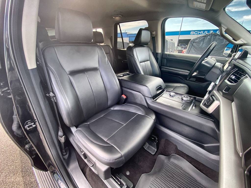 Thumbnail: 2023 Ford Expedition - 26