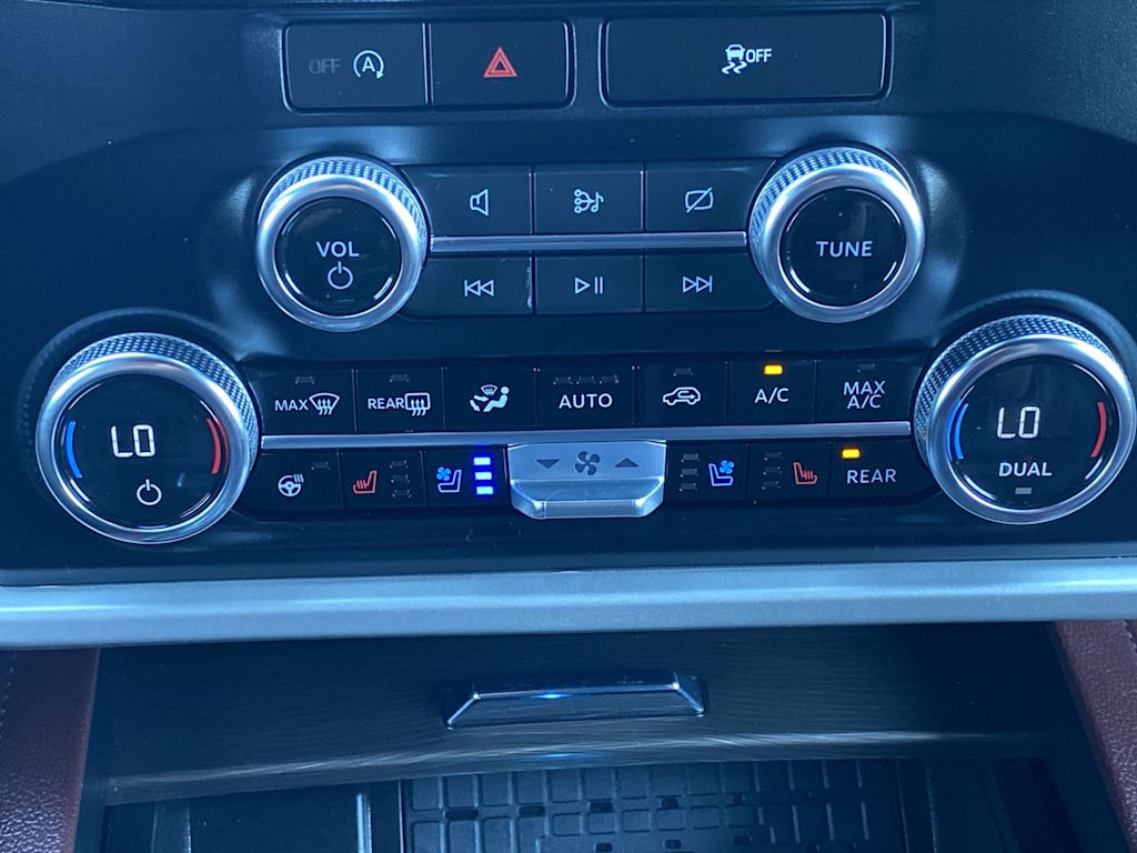 Thumbnail: 2023 Ford Expedition - 23