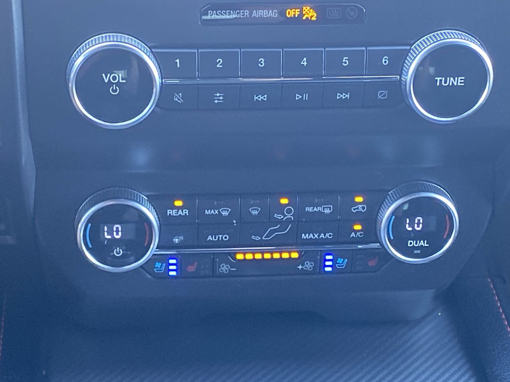 Thumbnail: 2019 Ford Expedition - 24