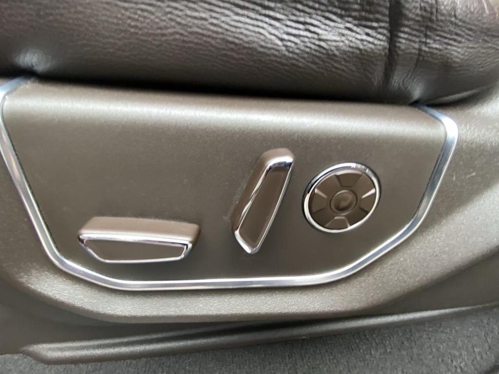 Thumbnail: 2019 Ford F-350 - 20