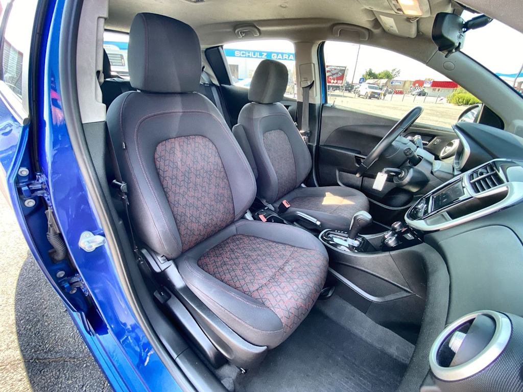 Thumbnail: 2020 Chevrolet Sonic - 9