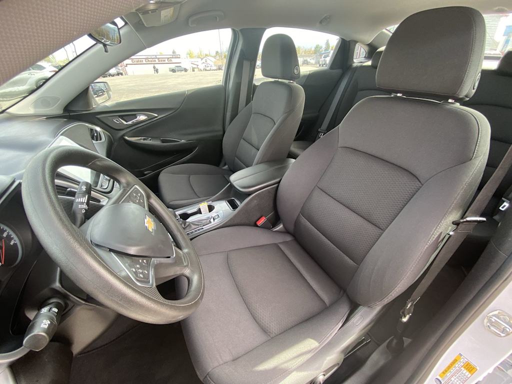 2023 Chevrolet Malibu LT 9