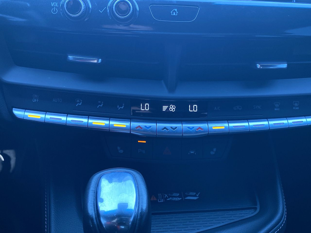 Thumbnail: 2024 Cadillac CT4 - 14