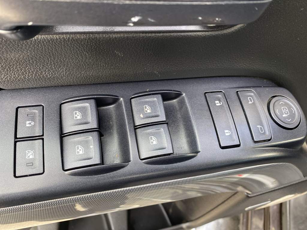 Thumbnail: 2019 Chevrolet Silverado 2500 - 20