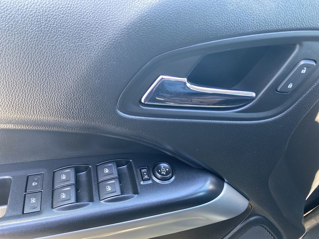 Thumbnail: 2020 Chevrolet Colorado - 21