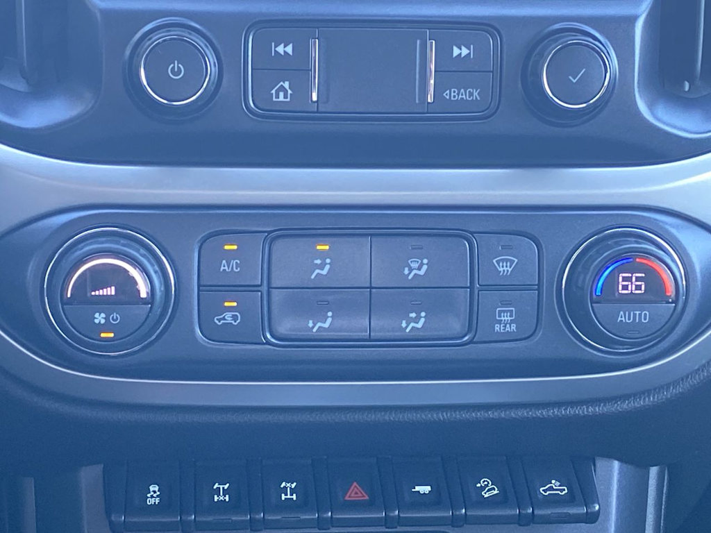 Thumbnail: 2020 Chevrolet Colorado - 23