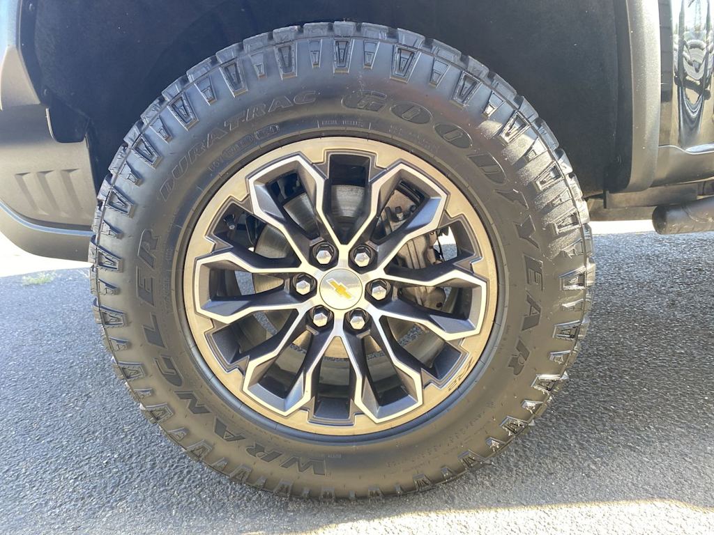 Thumbnail: 2020 Chevrolet Colorado - 5