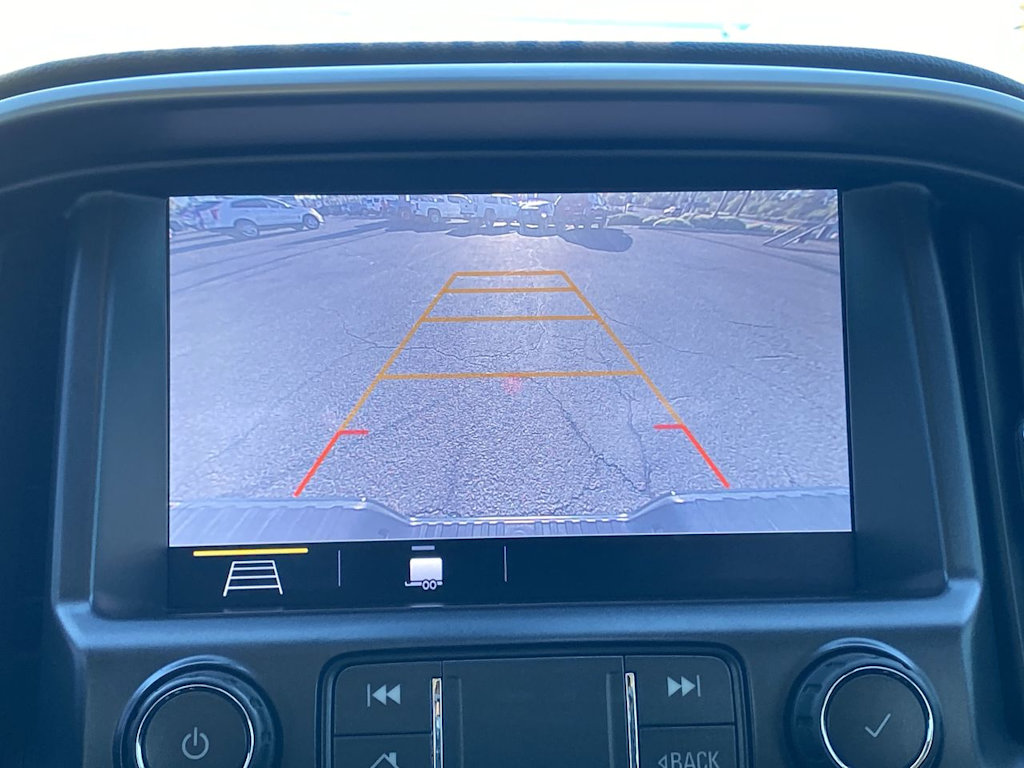 Thumbnail: 2021 Chevrolet Colorado - 22
