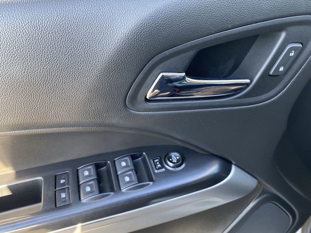Thumbnail: 2021 Chevrolet Colorado - 21