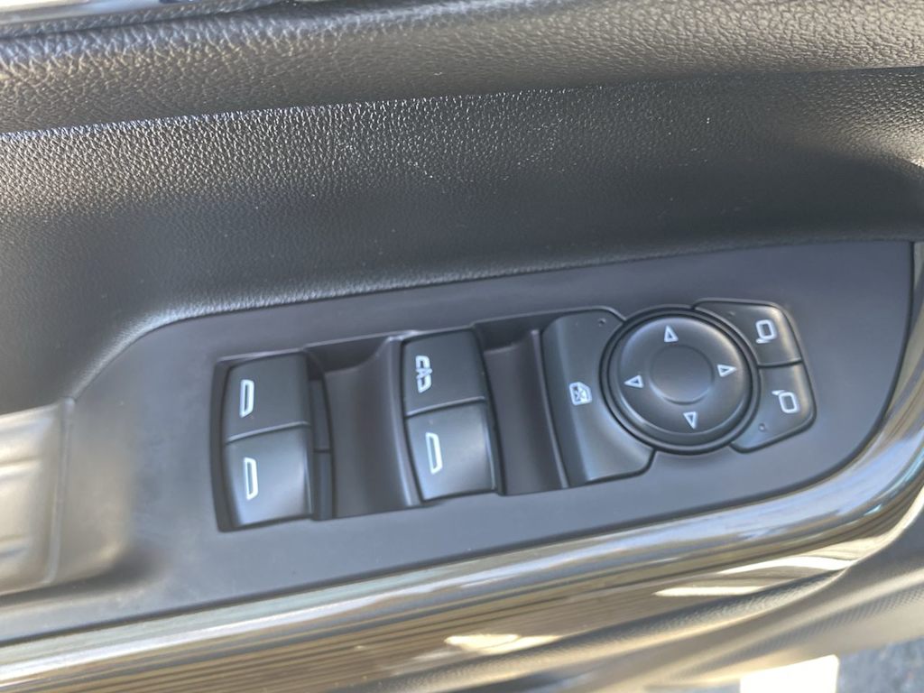 Thumbnail: 2021 GMC Acadia - 20