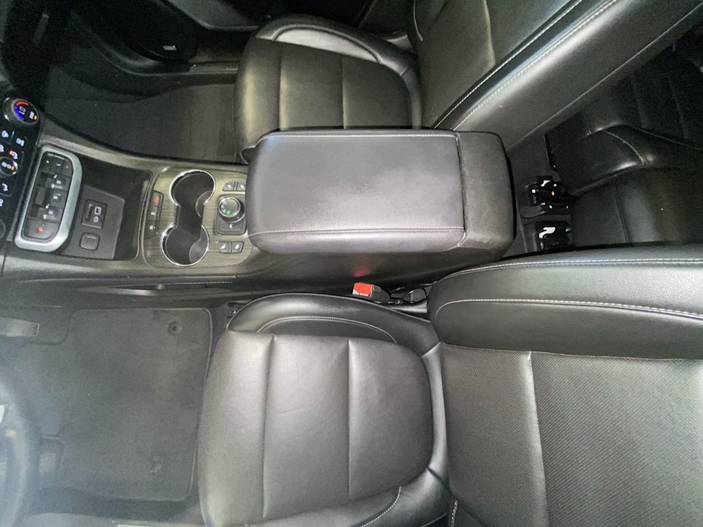 Thumbnail: 2023 GMC Acadia - 9