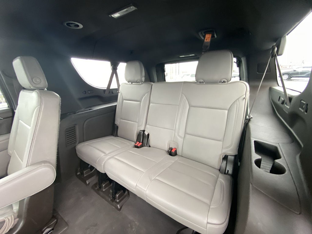 Thumbnail: 2023 GMC Yukon XL - 26