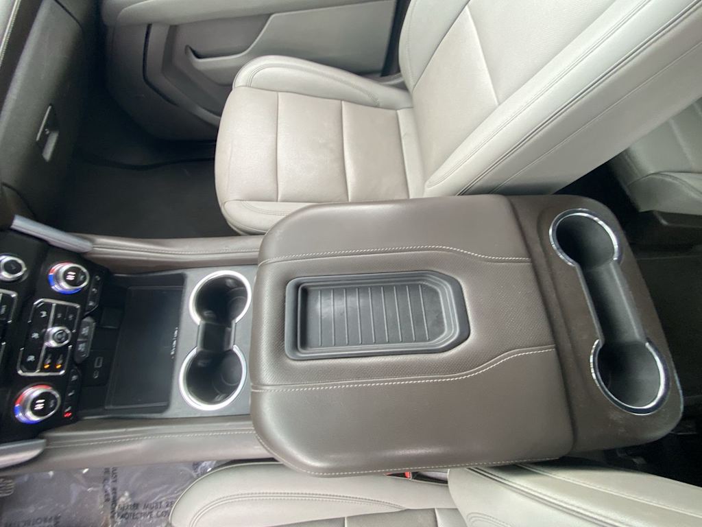 Thumbnail: 2023 GMC Yukon XL - 25