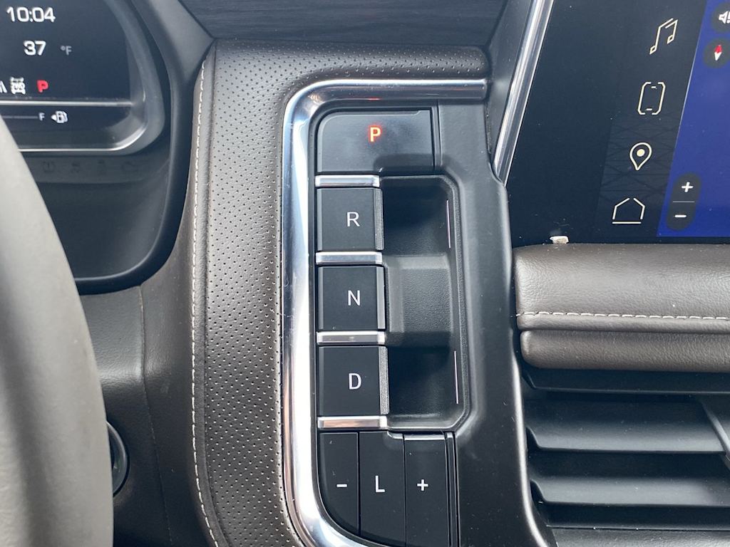 Thumbnail: 2023 GMC Yukon XL - 11