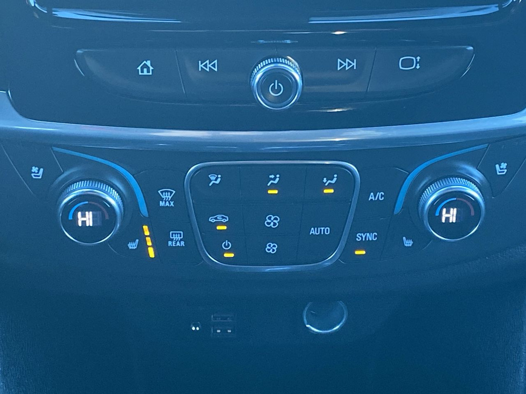 Thumbnail: 2023 Chevrolet Traverse - 23