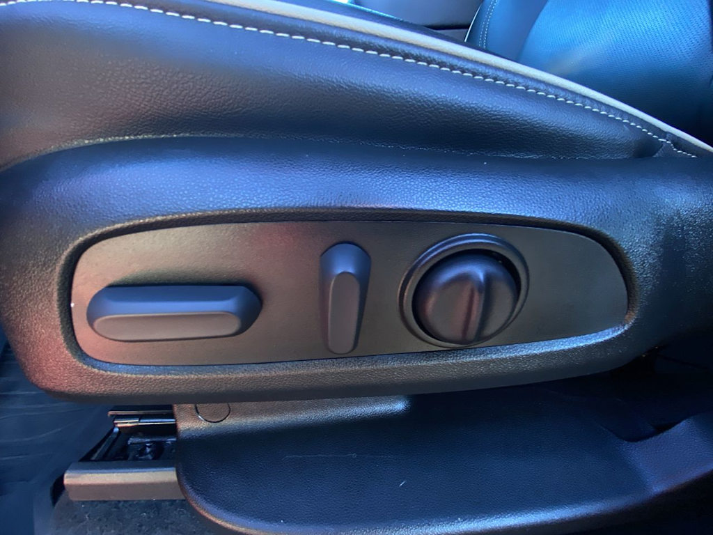 Thumbnail: 2023 Chevrolet Traverse - 20