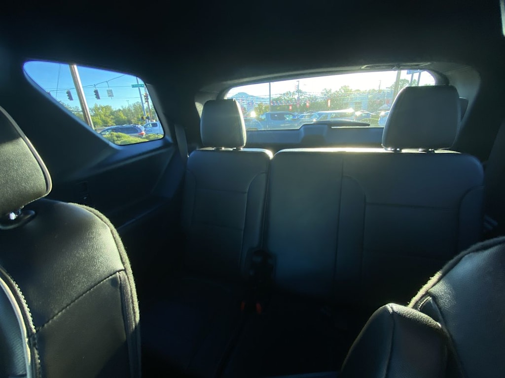 Thumbnail: 2023 Chevrolet Traverse - 26