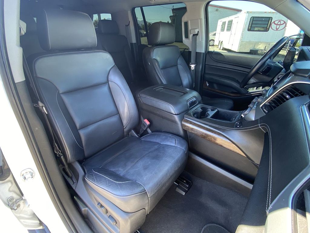 Thumbnail: 2019 Chevrolet Suburban - 12