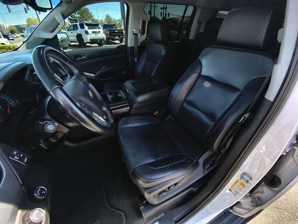 Thumbnail: 2019 Chevrolet Suburban - 11