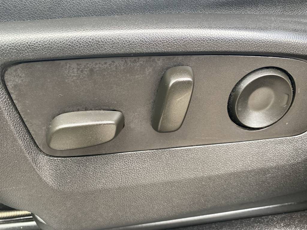 Thumbnail: 2023 Chevrolet Tahoe - 20