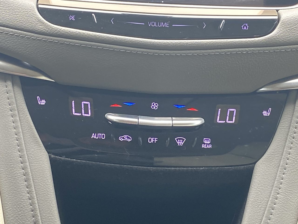 Thumbnail: 2017 Cadillac XT5 - 24