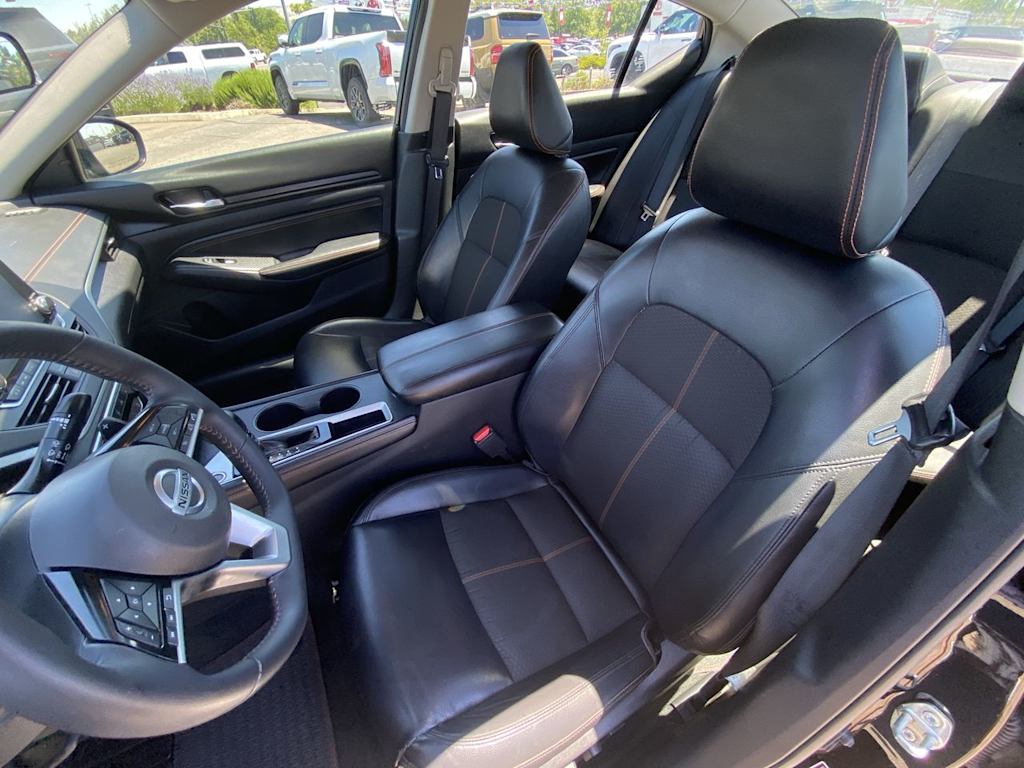Thumbnail: 2020 Nissan Altima - 8