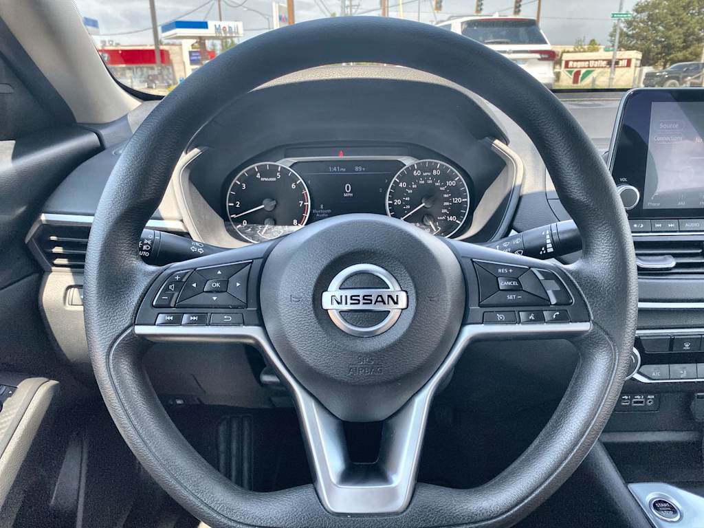Thumbnail: 2022 Nissan Altima - 2