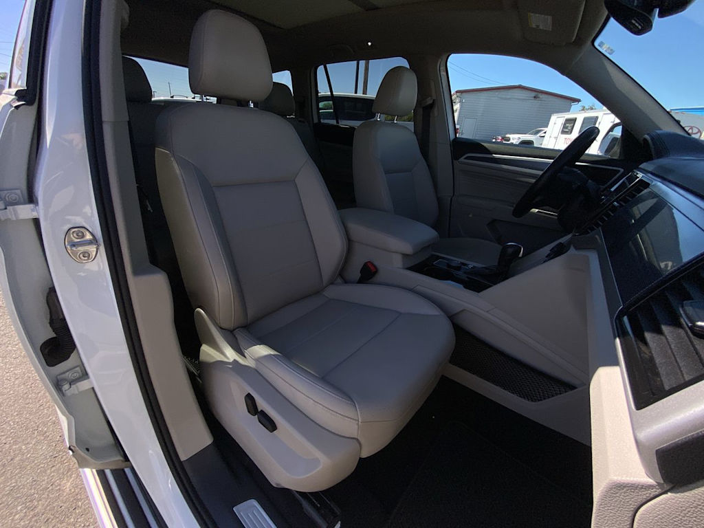 Thumbnail: 2021 Volkswagen Atlas - 27