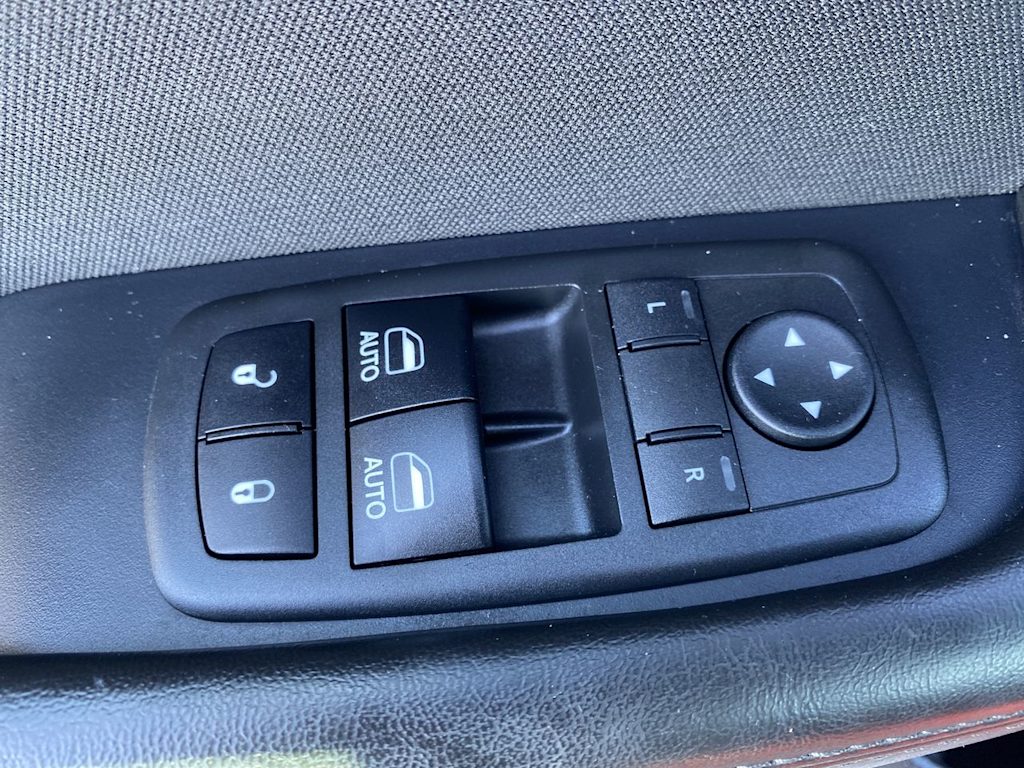 Thumbnail: 2017 Dodge Challenger - 21