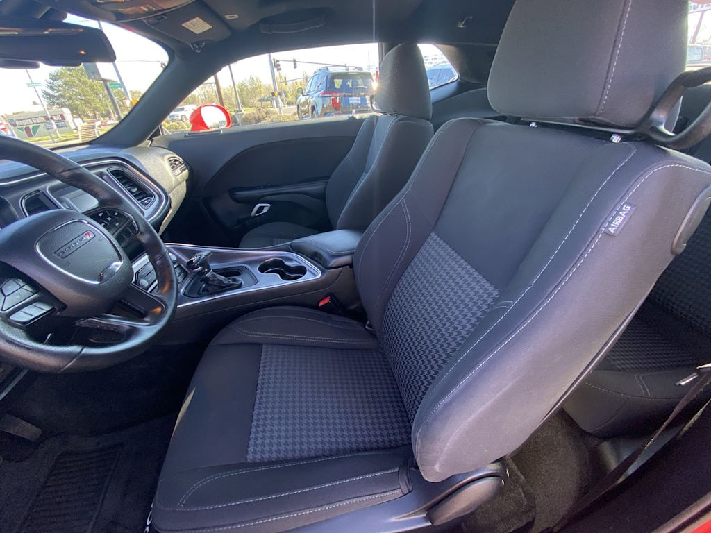 Thumbnail: 2017 Dodge Challenger - 8