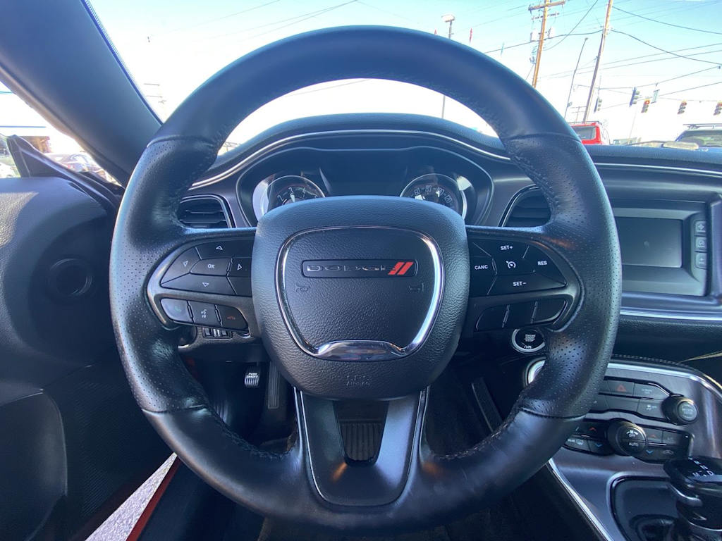 Thumbnail: 2017 Dodge Challenger - 2