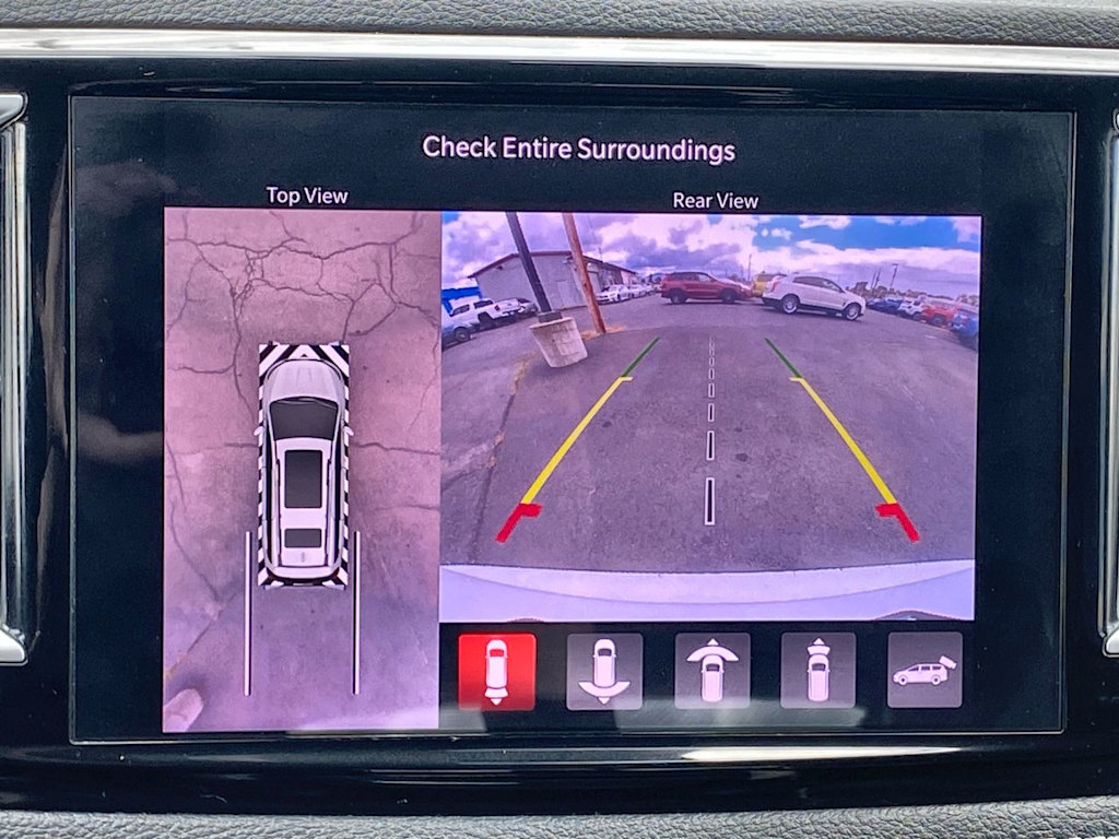 Thumbnail: 2022 Chrysler Pacifica - 22