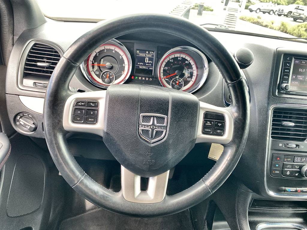 Thumbnail: 2019 Dodge Grand Caravan - 2