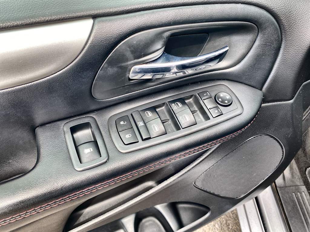 Thumbnail: 2019 Dodge Grand Caravan - 20