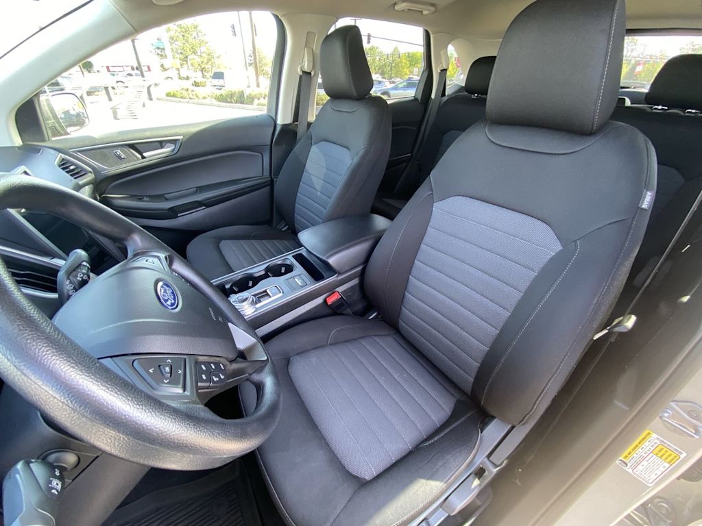 2022 Ford Edge SE 8