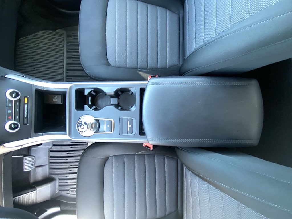 2022 Ford Edge SE 24