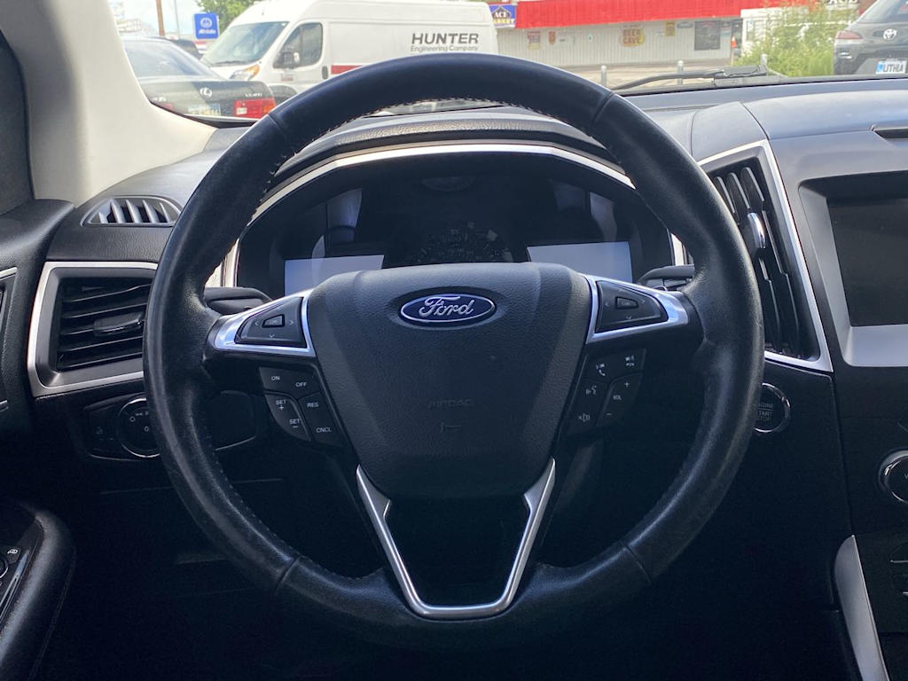 Thumbnail: 2016 Ford Edge - 2